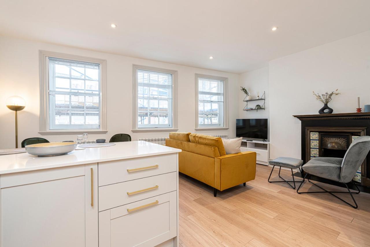 Stylish 1 Bed Flats In Soho, Next To Piccadilly Circus And Trafalgar Square Londres Extérieur photo