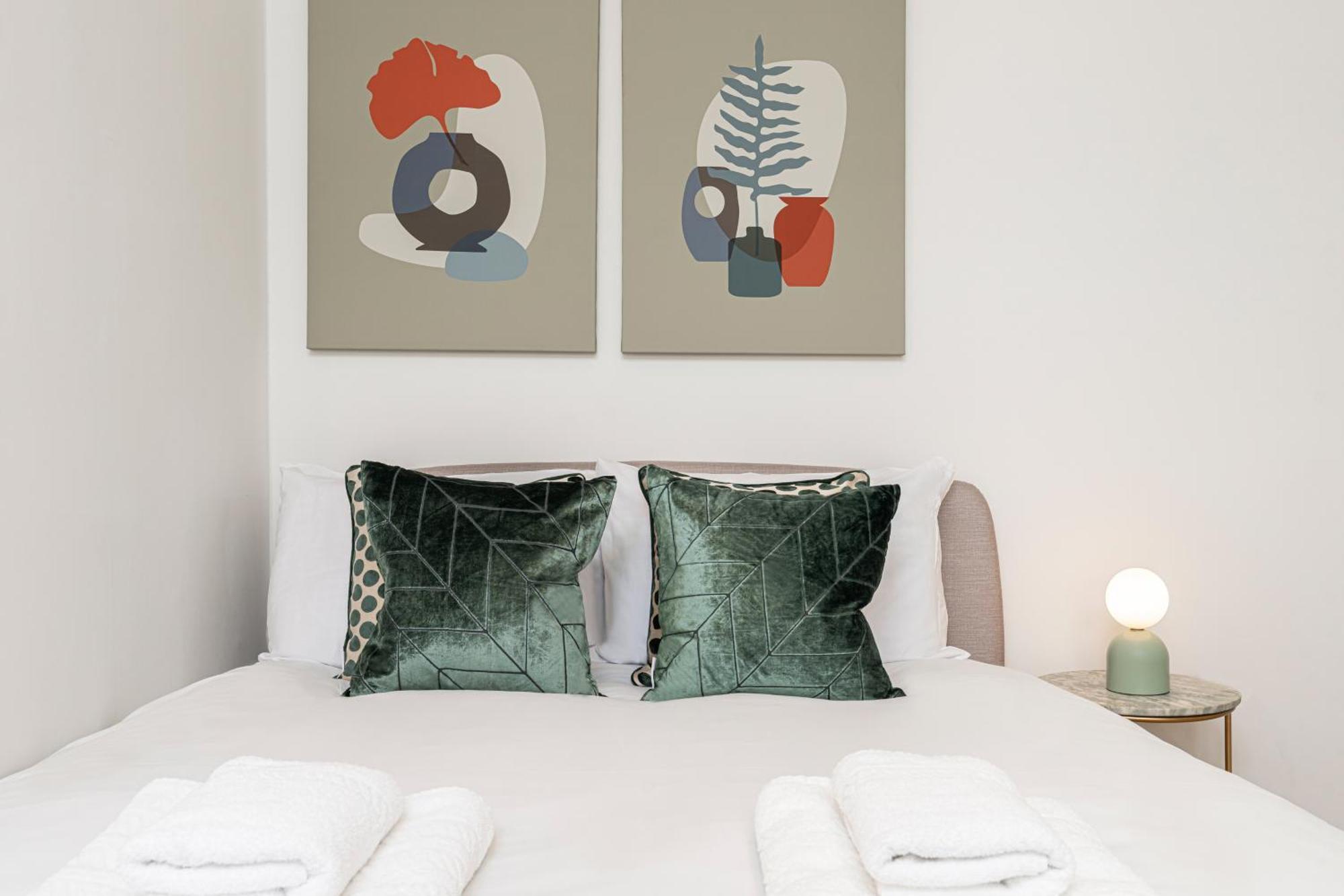 Stylish 1 Bed Flats In Soho, Next To Piccadilly Circus And Trafalgar Square Londres Extérieur photo