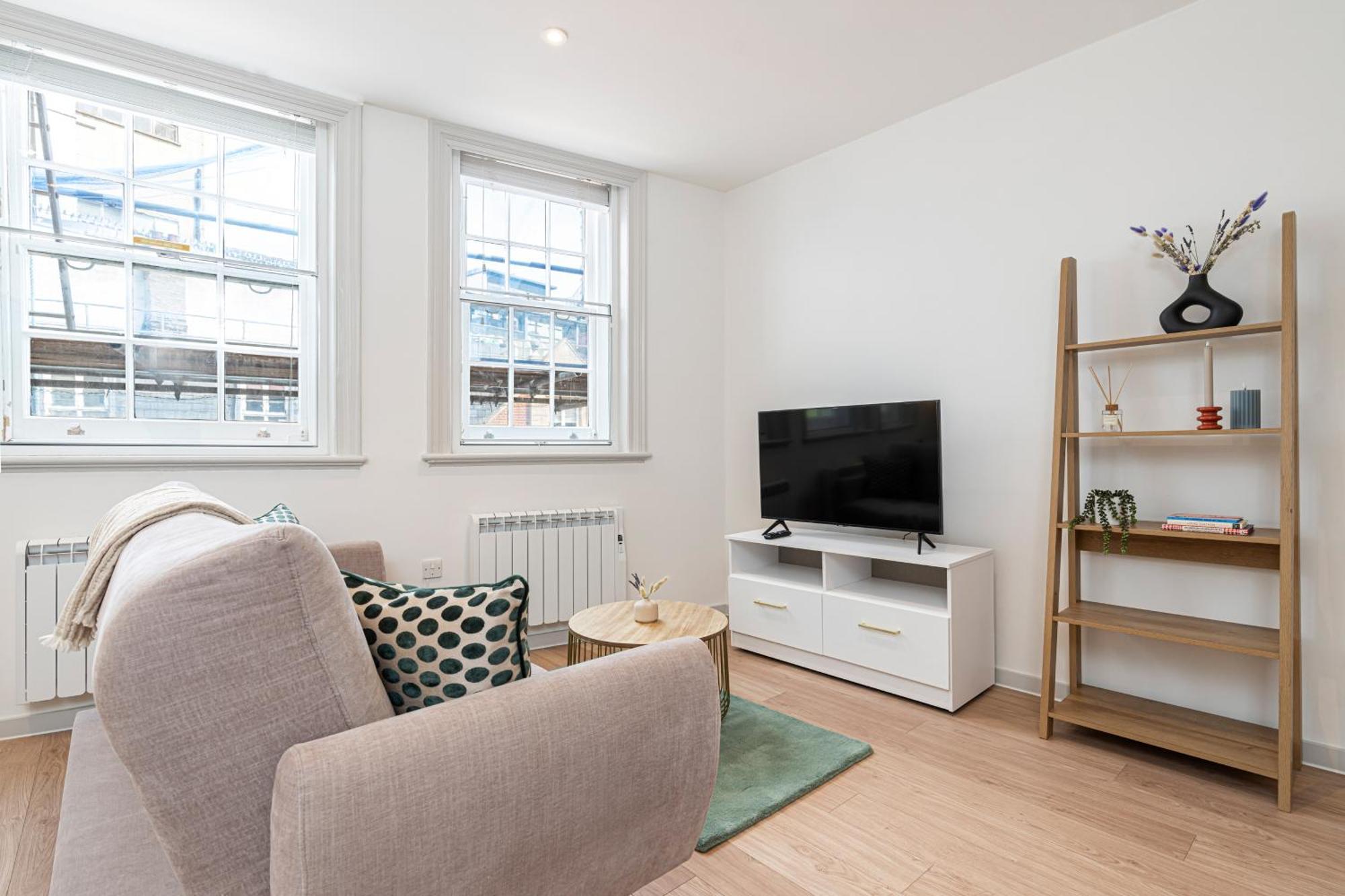 Stylish 1 Bed Flats In Soho, Next To Piccadilly Circus And Trafalgar Square Londres Extérieur photo